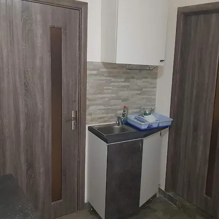 Apartment In Near North Station Bukarest