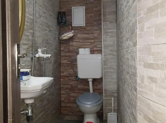 In Near North Station Bükreş
